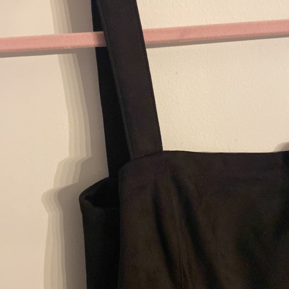 ♦️FLASH SALE - black dress - Picture 3 of 6